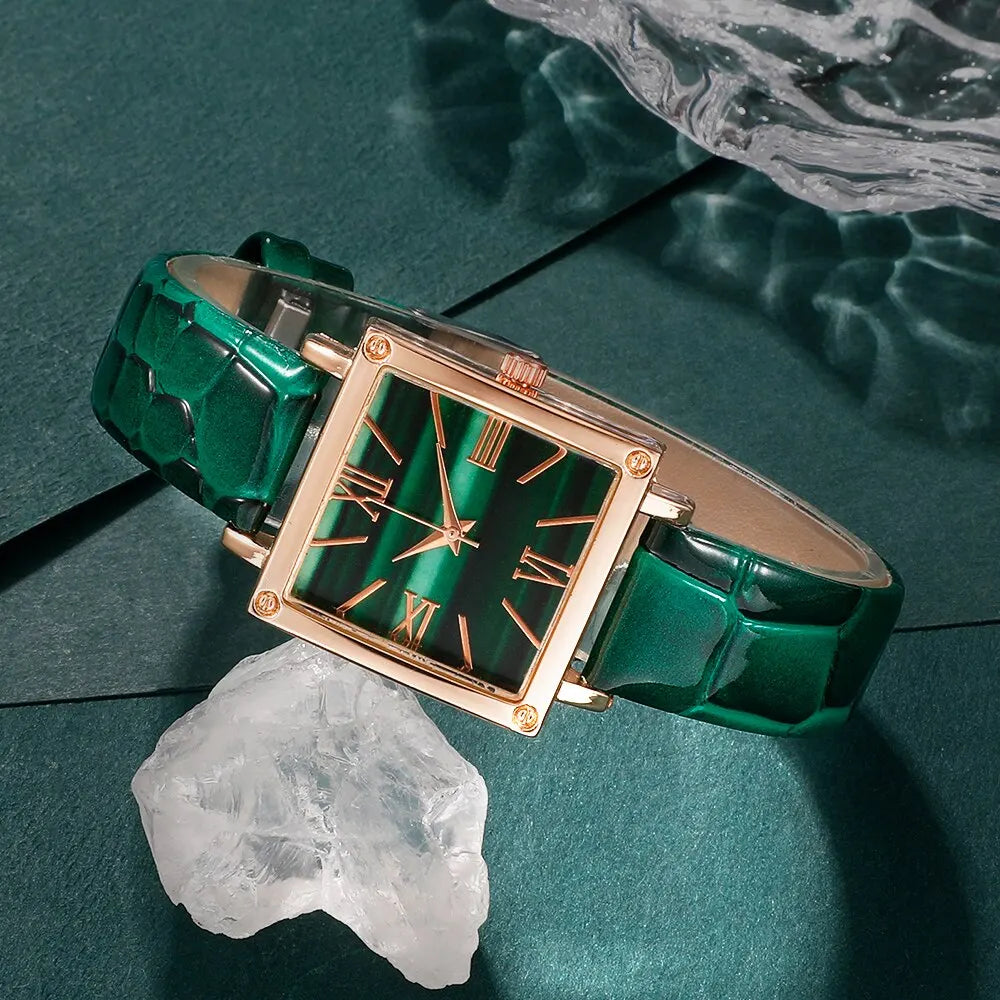 Éclat Éternel : Montre à Quartz Carrée pour Femme, Symbole de Luxe et de Raffinement